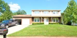 Spacious 4Bd/2.5Bth Single-Family Home with Garage & Fenced Yard – Prime Location! Gallery 1