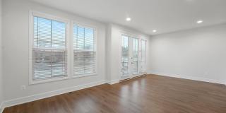 43421 FARRINGDON SQ Gallery 26