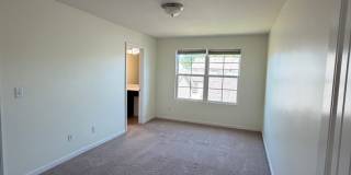 Townhome in Villages of Riverwood, Upgrades include Granite, Hdwd Floors, 1 Car Garage, Community Pool and Fitness Gallery 28