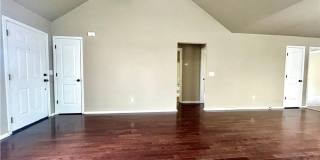 Craftsman style 3 bedroom 2 bath Home - Avail NOW! Gallery 7