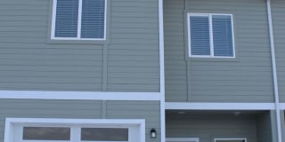 Beautiful Newer Townhouse Gallery 1