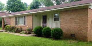 905 Meadow Ln Gallery 1