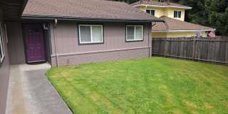 3BD/2BA House nestled in quiet Cutten cul-de-sac lot! Gallery 1
