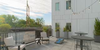 Graduate Pointe Gallery 74