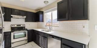 Bright & Beautiful 3bd/2ba Home on Quiet Cul-de-Sac with Spacious Yard! - FREE iPad or 55” TV if moved in by 5/15! Gallery 9