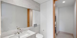 1 Steuart LN 702 Gallery 32