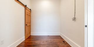 305 Main St Gallery 36