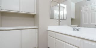 Westlake Canyon Apartments Gallery 28