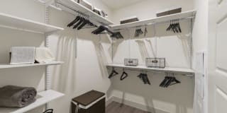 The Ian Apartments Gallery 23