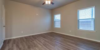 Short Term Leases Available! Gallery 11