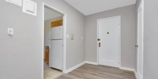 2167 33rd St Apt 4E 2167 33rd St Apt 4E Gallery 1