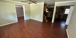 3 Bed / 1.5 Bath Home in the Heart of Norman Gallery 3