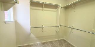 914 Tisbury Parkway Gallery 22