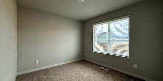Charming 3 Bed 2.5 Bath Tualatin Home with Fenced Yard & 2-Car Garage! Charming 3 Bed 2.5 Bath Tualatin Home with Fenced Yard & 2-Car Garage! Gallery 18