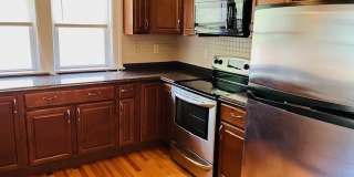 414 Lovell unit: 2 Gallery 7