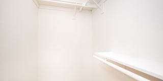 400-420 N. Oakland Ave. Gallery 40