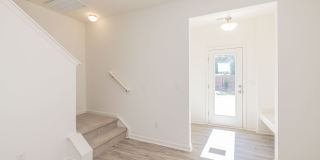 BEAUTIFUL 2 Bedroom Townhome in Mooresville AVAILABLE NOW Gallery 6