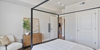 Canyon View Living on 12th Gallery 24