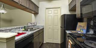 Stoneleigh Apartments Gallery 10