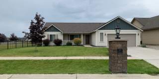 Radiant Lake Waterfront Home Gallery 1