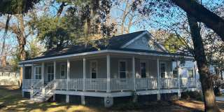 Available April 6th. Custom Built 3BR/2 BA Home in Park Circle! Gallery 1