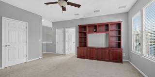 15552 Smithfield Drive Gallery 24