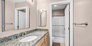 4020 Porte La Paz - 1Unit 110 Gallery 21