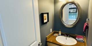 708 Dallas Road, Unit B Gallery 13