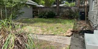 Cute, corner lot 2 bedroom 2 bath historic single family home Cute, corner lot 2 bedroom 2 bath historic single family home Gallery 7