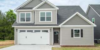 Beautiful 3 Bed, 2.5 Bath, 2 Car Garage - Community Pool  Walking Trail! Gallery 1