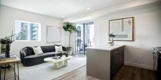 5717 Carlton Way Gallery 1