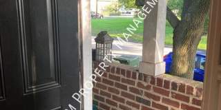 MOVE IN SPECIAL $250.00 OFF 1st Month's Rent- 2 bedroom, 1.5 bath apartment with W/D unit and shared fenced in yard! Gallery 15