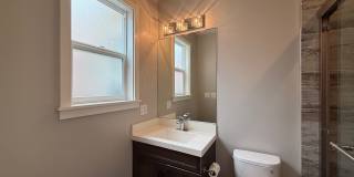 Spacious 1BD/1BA with In‑Unit Laundry – Prime Commuter Location Gallery 7