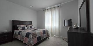 3 Bedroom town home  in Aurora Gallery 5