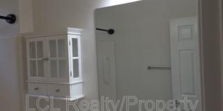 1261 Reinhart St Gallery 7