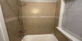 2204 N Avers Ave Gallery 5