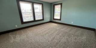 2950 Ruckle Street Gallery 16