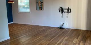 805 W Christopher Gallery 23
