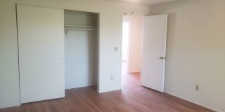 Spacious Townhouse with Two Car Garage! Spacious Townhouse with Two Car Garage! Gallery 24