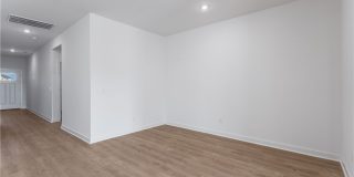 103 S Maroon Avenue Gallery 6