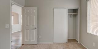 Fantastic 2 Bedroom Townhome minutes away to Camp Pendleton Gallery 13