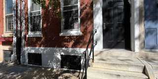 Bright One Bedroom Apartment in Washington Square West! Gallery 1