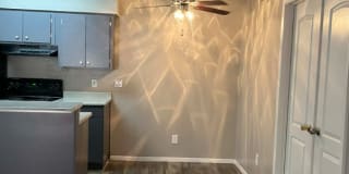 Metro on Main Gallery 17