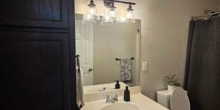 Fully Furnished 4BR Home with Fenced Yard & 2-Car Garage in Stoneburrow Gallery 20