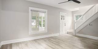 Fully Renovated 3 bed 2 bath home - Ask about our security deposit alternative! Gallery 1