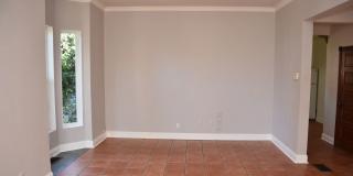 3 Bedroom 1.5 Bath Hilltop 2 Story Home Gallery 4