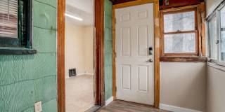 **For Lease: 908 E 31st St – Spacious 5‑Bedroom Historic Home in Central Kansas City** Gallery 29