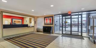 Chicago - Lombard - Yorktown Center Gallery 26