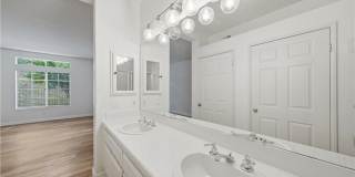 99 Shorebreaker Gallery 21