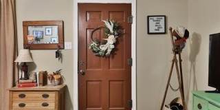 3173 Hunt Gallery 2